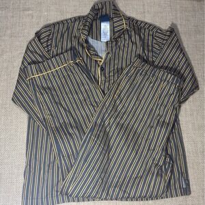 Pottery Barn Harry Potter Pajama Set Hufflepuff Medium 2Pc Loungewear Top Pants